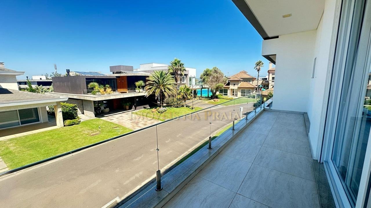 Foto 15 — Casa em condomínio no Playa Vista !