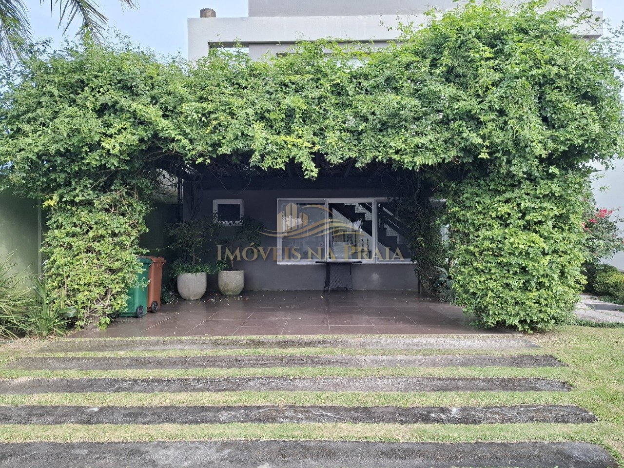 Foto 2 — Casa em Condomínio no Las Palmas.