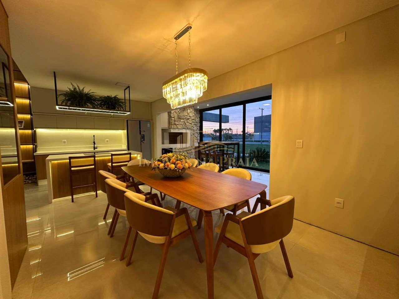 Foto 5 — Casa em Condomínio no Sunset.